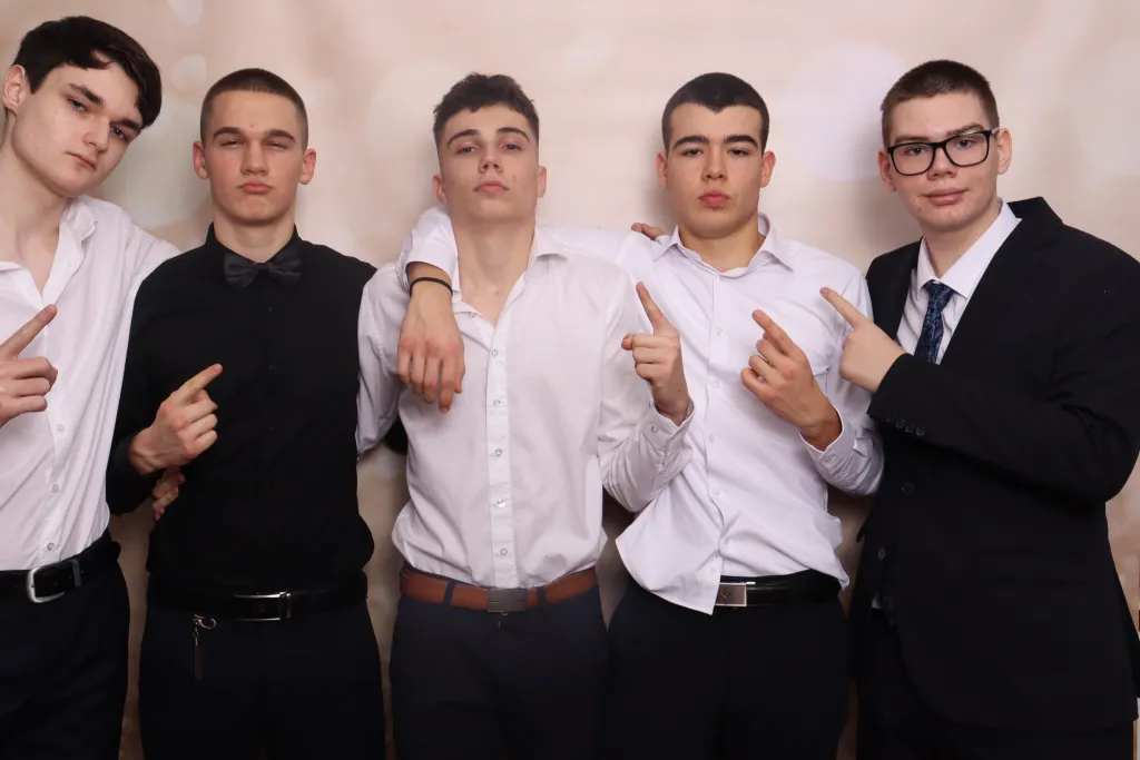 Študentský ples Gymnázium Janka Matúšku – fotka 4